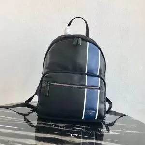 おしゃれ刷新に役立つ プラダ PRADA コーデの完成度を高める リュック