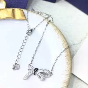 スワロフスキー SWAROVSKI ネックレス 春夏らしい華やか 2020年春夏のトレンドアイテム