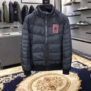 世界中で注目 お早めに 限定人気セール MONCLER モンクレール 2色可選 ダウンジャケット