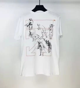 普段使いにも最適なアイテム 2色可選 OffWhite オフホワイト ストリート界隈でも人気 半袖Tシャツ 20新作です
