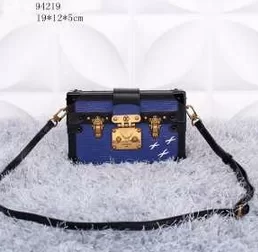 激安販売 2020春夏 LOUIS VUITTON ルイ ヴィトン ショルダーバッグ LV