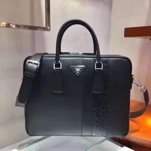 2020年春限定 プラダ PRADA 今なお素敵なアイテムだ ビジネスバッグ