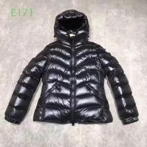 大胆なチェックの人気トレンドモンクレール MONCLER 2020秋冬新作オススメしたい 快適な着心地をキープ ダウンジャケット