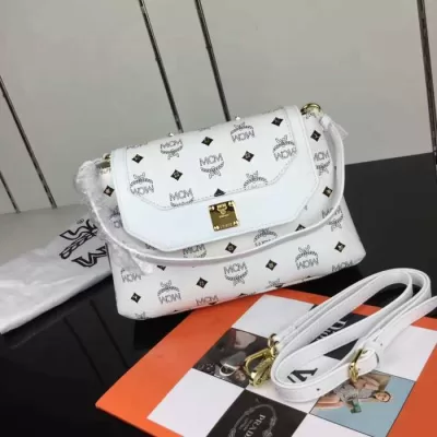 2色選択可特選新作 2020 エムシーエム コピー MCM 売れ筋手持ちショルダー掛け