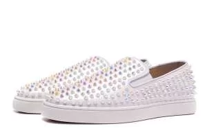 【激安】2020 クリスチャンルブタンChristian Louboutin フラットシューズ