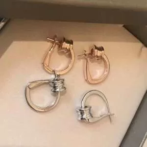 今年の夏は着こなし ピアス 魅力的な今年らしい 2色可選 【2020春夏】最新コレクション ブルガリ BVLGARI