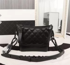 最も目立ったブランド新品 シャネル CHANEL 主張性もカジュアルさ レディースバッグ 一押し注目ブランドファション 2020春夏トレンドアイテム