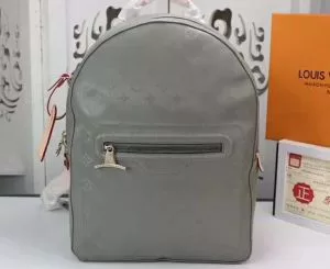 魅力をプラス　ルイ ヴィトン LOUIS VUITTON 　バックパック　　稀少入手困難　今季大人気新作登場