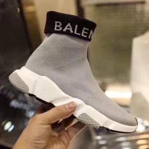 都市独特のトレンドアイテム BALENCIAGA Speed Trainer バレンシアガ スピードトレーナー 2020年春夏シーズンの人気メンズ スニーカー