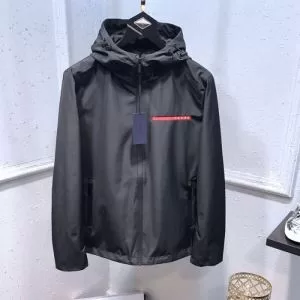 プラダ ダブルテクニカルジャージー ジャケット2020春夏トレンド速報PRADA 通販 カジュアルエレガント ウィンドブレーカー