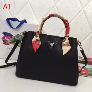 春夏の流行り2020新品 2020年春夏のトレンドアイテム プラダ PRADA ハンドバッグ 4色可選