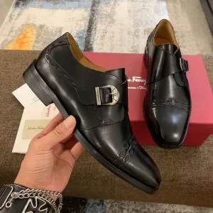 2020夏ファション新品 サルヴァトーレフェラガモ FERRAGAMO 上品な涼やかさある印象に ビジネスシューズ 春色の最旬の人気アイテム