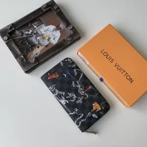 カジュアルコーデオシャレ 財布ウォレットもちろん相性抜群 ルイ ヴィトン LOUIS VUITTON 速報2020年秋ファッショントレンド
