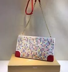素敵 2020 Christian Louboutinクリスチャンルブタン使い勝手のいいモデル　バッグ