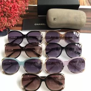 《2020年》今、注目のストリート カジュアルに着こなし シャネル CHANEL 多色可選 サングラス