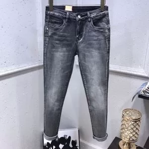 2020SS人気 アルマーニ ARMANI 2年以上連続１位獲得 デニムパンツ 今回注目する