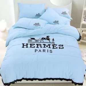 HERMES 寝具4点セットシンプルに着こなしたい エルメス 速報2020年秋ファッショントレンド