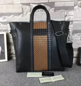 ボッテガ ヴェネタ BOTTEGA VENETA 2020ランキング入賞の人気商品 手持ちショルダー掛け