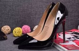 定番人気 2020 Christian Louboutinクリスチャンルブタン 綺麗に パンプス
