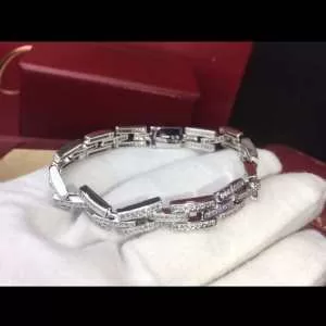 カルティエ CARTIER 目を引く春夏トップス ブレスレット 春夏大人カジュアル 【2020年】夏のファッション