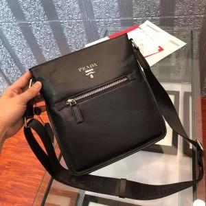 2020春夏のトレンド新商品 プラダ PRADA ビジネスバッグ 春夏シンプルファッションでOK