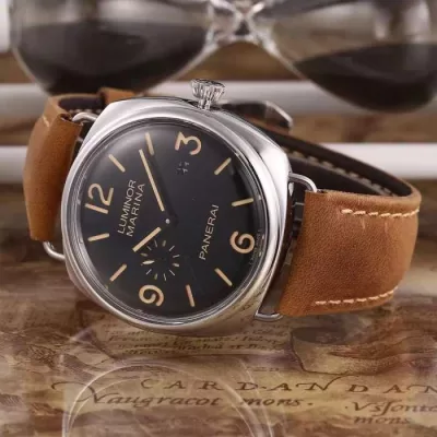 上質 大人気2020 パネライ PANERAI3針クロノグラフ 日付表示 腕時計