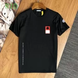 3色可選 普段使いにも最適なアイテム 半袖Tシャツ ストリート感あふれ モンクレール MONCLER