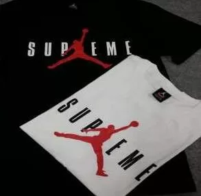 大人気 2020 supreme x air jordan 特別なデザイン 半袖tシャツ 2色可選