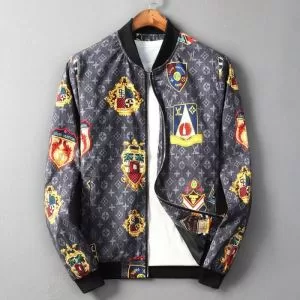 シンプルに着こなしたいルイ ヴィトン ブルゾン2020秋冬最重要アイテム LOUIS VUITTON