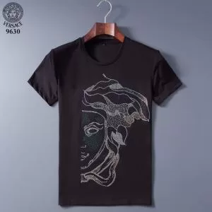 VERSACEコレクション ヴェルサーチ ｔシャツ コピー 半袖 優しい コーデ個性的なｔシャツメンズセール