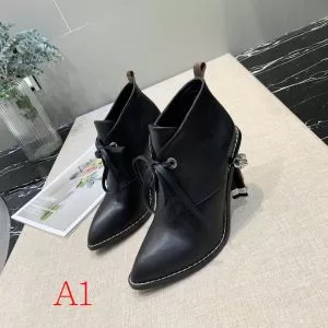 多色可選秋冬もちろん主役級 ルイ ヴィトン 20202020秋冬流行色紹介 LOUIS VUITTON 大人かわいい秋冬コーデを楽しみ ハイヒール