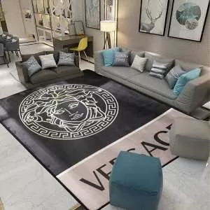 超極細繊維で作られた１枚 ヴェルサーチVERSACE 2020年の春夏に着たい ラグカーペット年中足元を快適にしてくれる