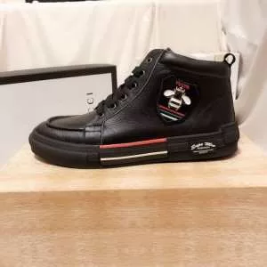 プラダ 人気の秋冬新作再登場 PRADA 素敵続くトレンド ランニングシューズ 2020秋冬トレンドデザイン 今年注目すべき秋冬ファッション