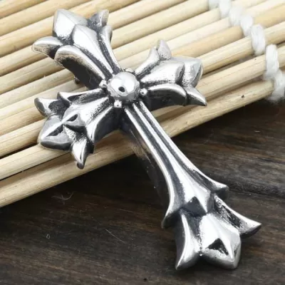 特別人気感謝SALE 2020 クロムハーツ CHROME HEARTS シルバー925 ペンダントトップ 十字架
