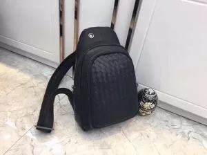リュック 夏に良く似合うちょっと新品 ボッテガ ヴェネタ BOTTEGA VENETA 2020年夏の一押しファッションアイテム