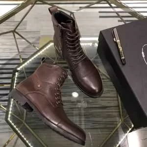 サイズのよさを感じる新作 ランニングシューズ プラダ 2020秋冬トレンド押さえておきたい PRADA 注目の秋ファッション一番