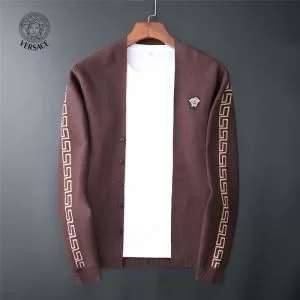 ヴェルサーチ 防寒性も抜群 2020秋断然ブランド推し ニットコート VERSACE 季節の変わり目に活躍する