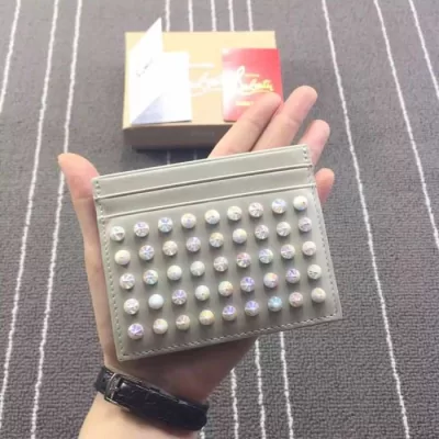 数に限りがある クリスチャンルブタンChristian Louboutin カードケース　シンプル