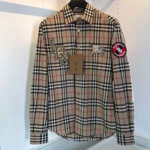 シャツ ファッションに取り入れよう バーバリー お値段もお求めやすい BURBERRY