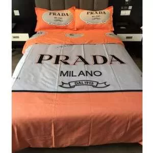 PRADA 寝具4点セット 人気ファッション雑誌でも掲載 プラダ 最速2020秋冬トレンドブランド