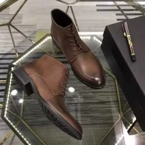 PRADA おしゃれに秋を迎えるために ランニングシューズ 人気ブランドの秋冬新色 プラダ 2020トレンドカラー秋冬セール