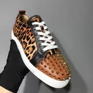 スニーカー、靴 2色可選 素敵なスタイルで夏の定番 2020年の春夏に着たい クリスチャンルブタン Christian Louboutin