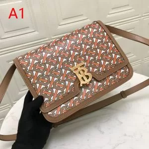 多色選択可 春夏らしい華やか レディースバッグ お洒落トレンド人気 バーバリー BURBERRY 2020即旬な装いに きちんと感が抜群
