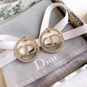 VIP価格SALE ディオール DIOR おしゃれな人が持っている ピアス 2020話題の商品