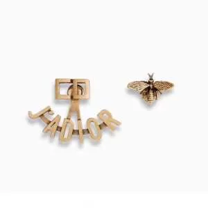 ブランドの話題の新作も ディオール DIOR ベストはキレイめな印象に ピアス 2020年夏の一押しファッションアイテム