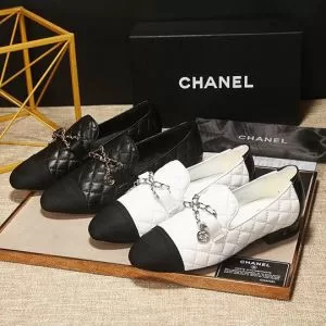 スタイリッシュに新着 2020春夏も引き続き人気セール シャネル CHANEL カジュアルシューズ 2色可選