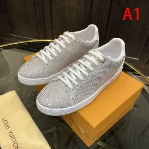 スニーカー 1点限りVIPセール 2色可選 ルイ ヴィトン おしゃれ刷新に役立つ LOUIS VUITTON