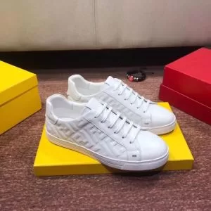 2色可選 争奪戦必至 フェンディ FENDI 限定品が登場 スニーカー 質の高い新品