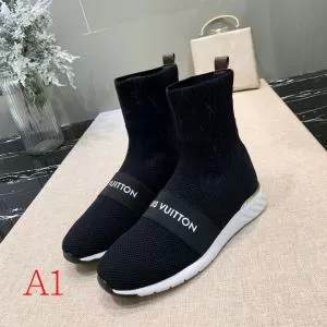 多色可選 2020トレンドファッション新品 ルイ ヴィトン LOUIS VUITTON 今季トレンドをうまく取り レザーブーツ お洒落で秋冬注目トレンド