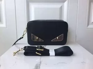 ミニバッグ大人気のブランド安い買い物　フェンディ 2020秋冬の人気アイテムセール　FENDI 今季秋冬トレンドスタイルご紹介